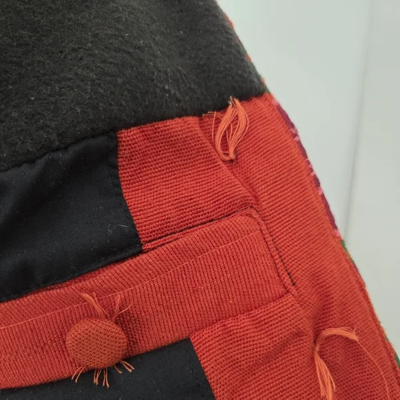 Embroidered Cropped Jacket - Picture 15 of 15